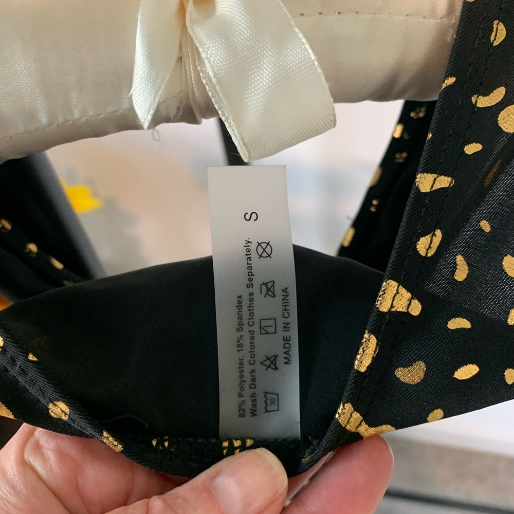 No label - Picture 7 of 8